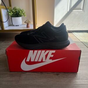 New Balance Fresh Foam EVOZ V2 ‘Black’ MPRORCK2
